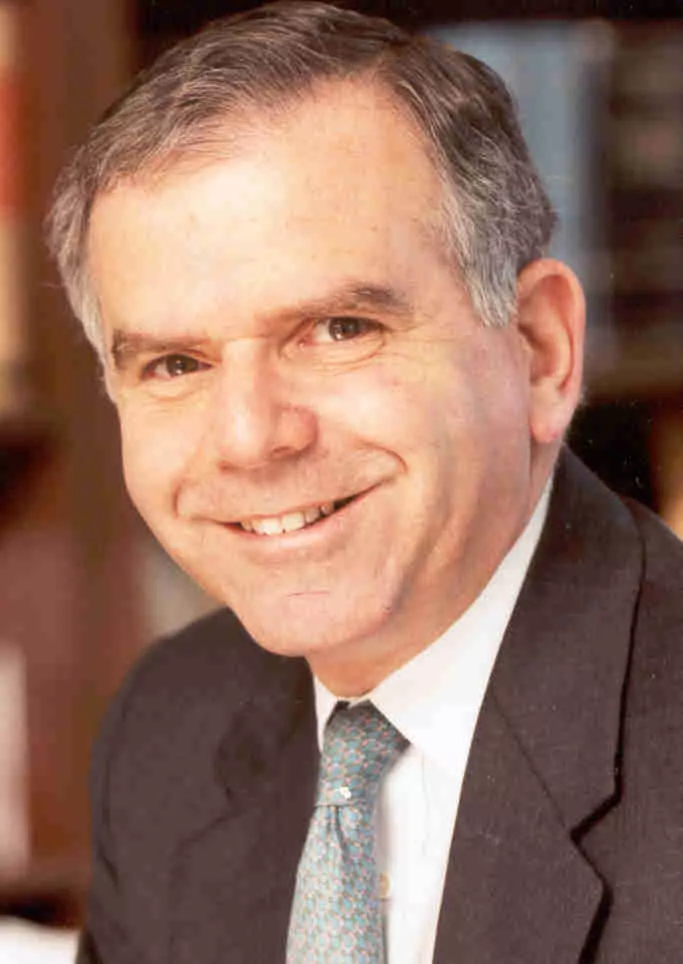 Arthur Golden Photo